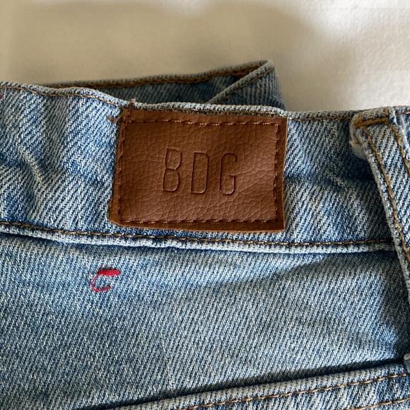 BDG- Urban Outfitters Stretch Cowboy Jeans size 24- light blue jeans - Picture 3 of 6